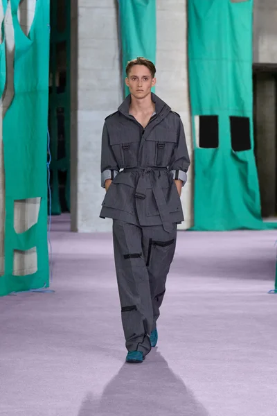 Look 20